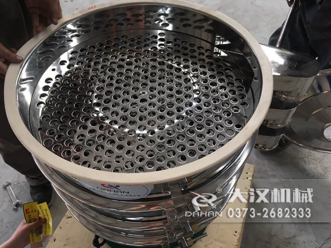 榛子除雜振動篩細節(jié) 榛子除雜振動篩細節(jié)